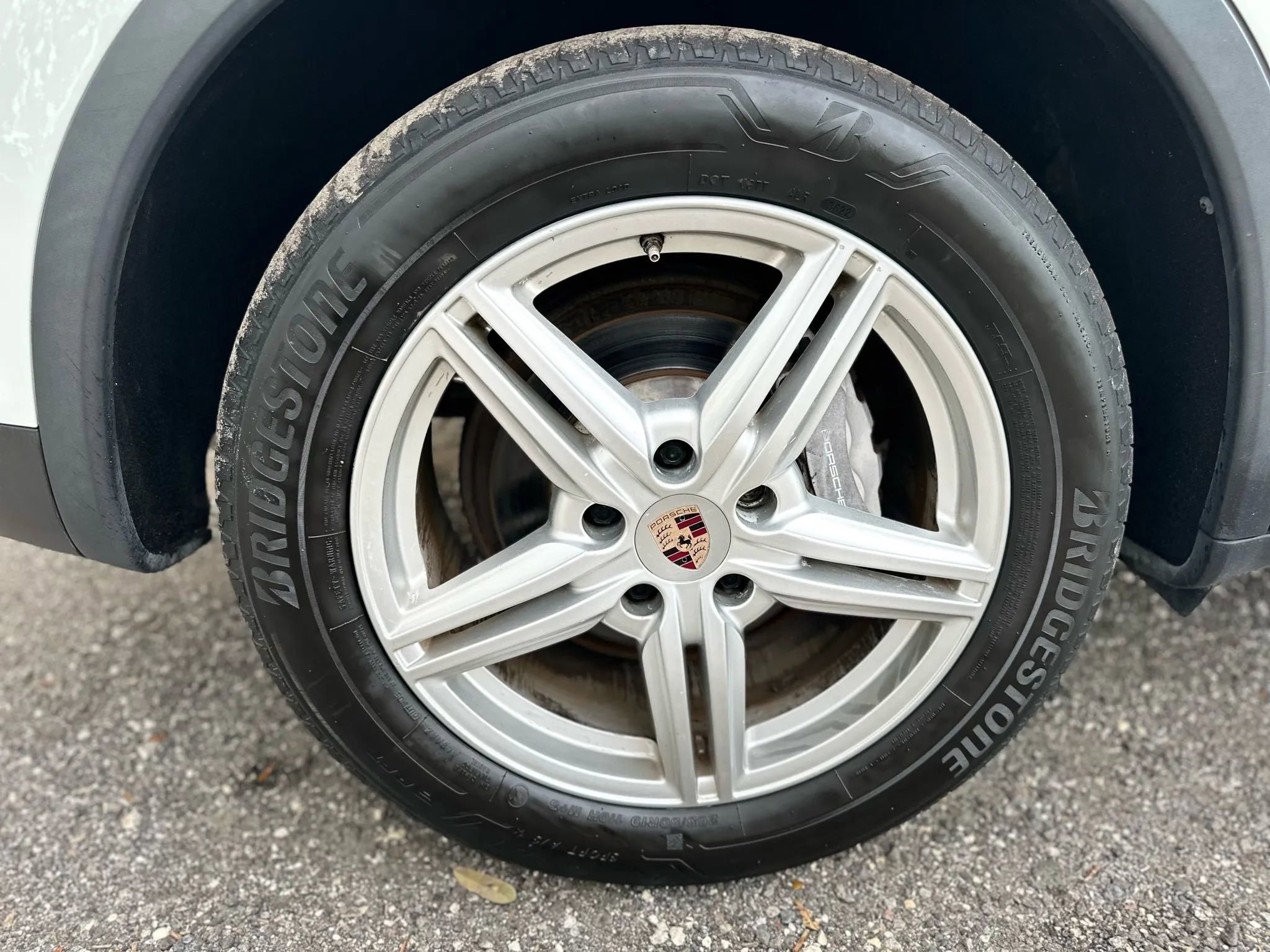 Used 2014 Porsche Cayenne Platinum Edition image 14