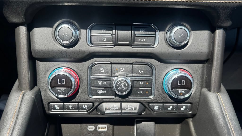 Used 2024 GMC Yukon XL AT4 w/ Max Trailering Package AWD/4WD image 30