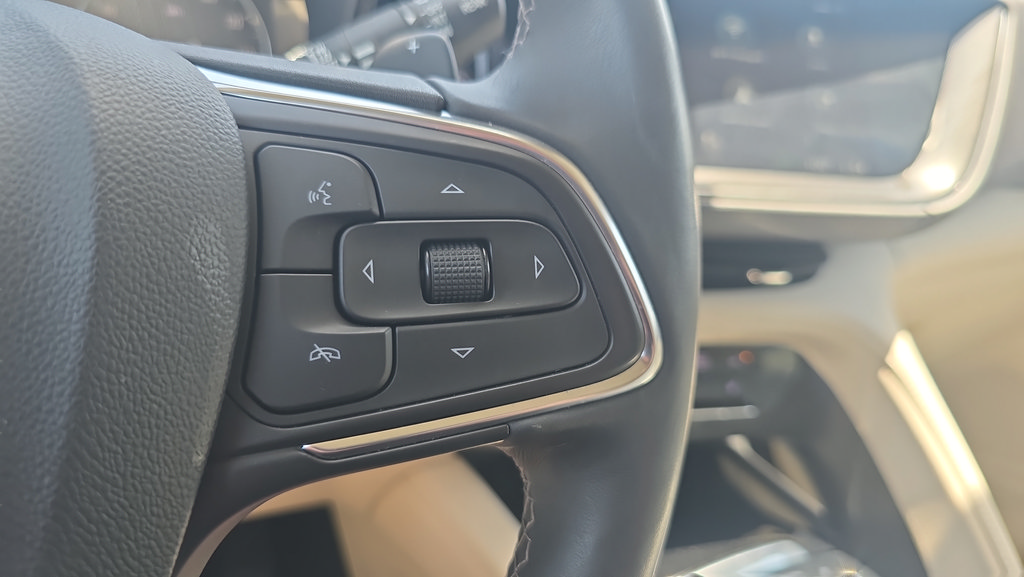 Used 2022 Buick Envision Preferred FWD image 24