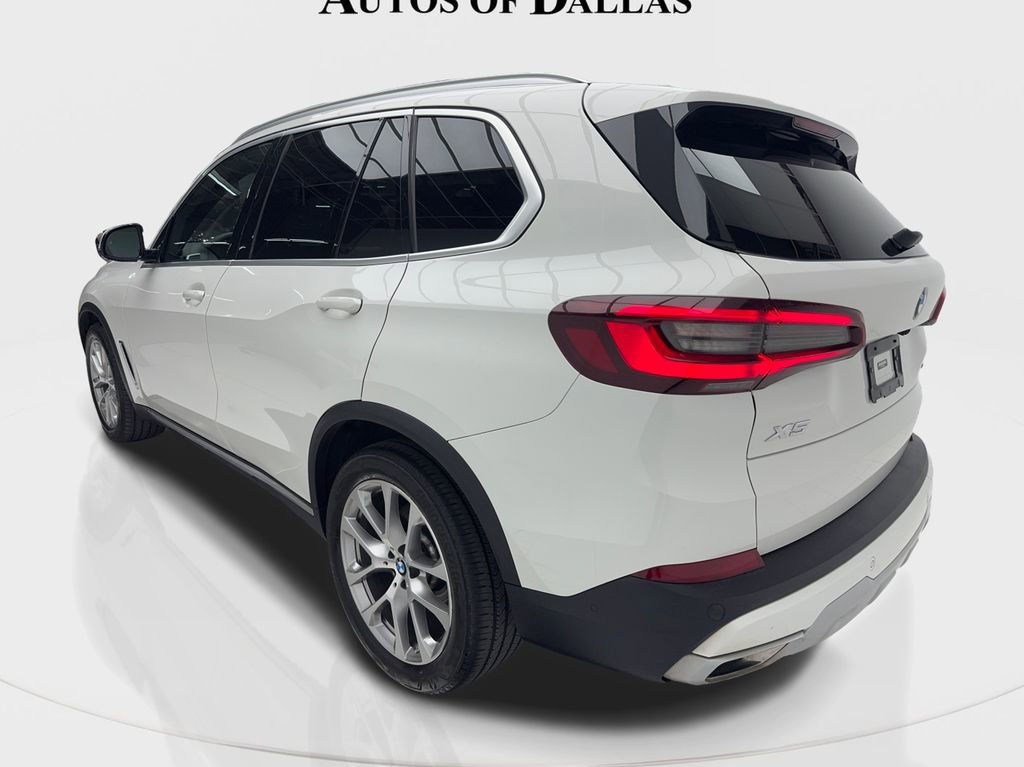 Used 2022 BMW X5 xDrive40i w/ Parking Assistance Package image 10