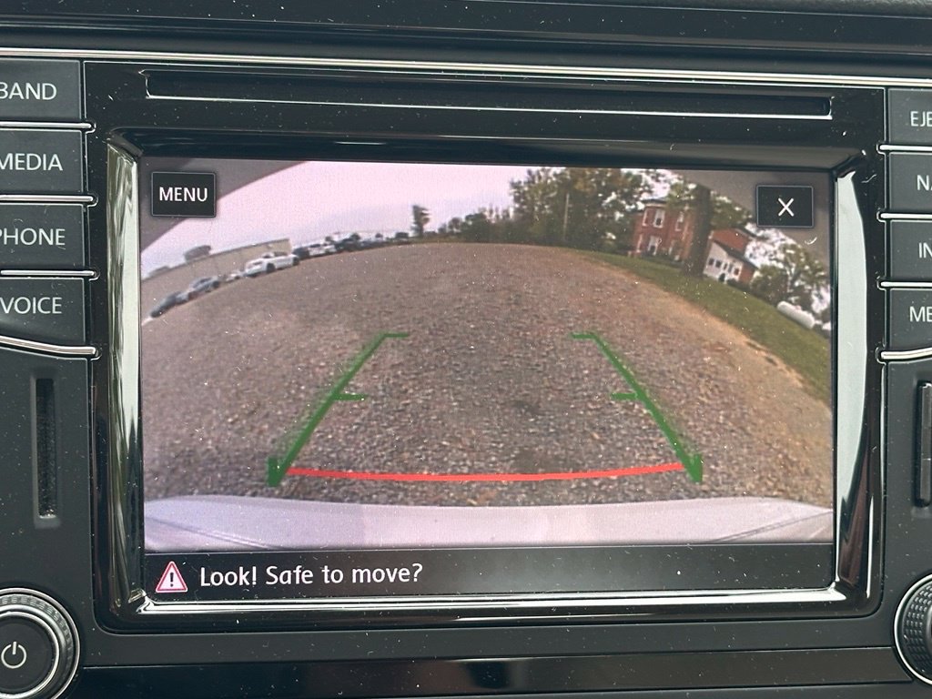 Used 2017 Volkswagen Jetta SEL FWD image 23