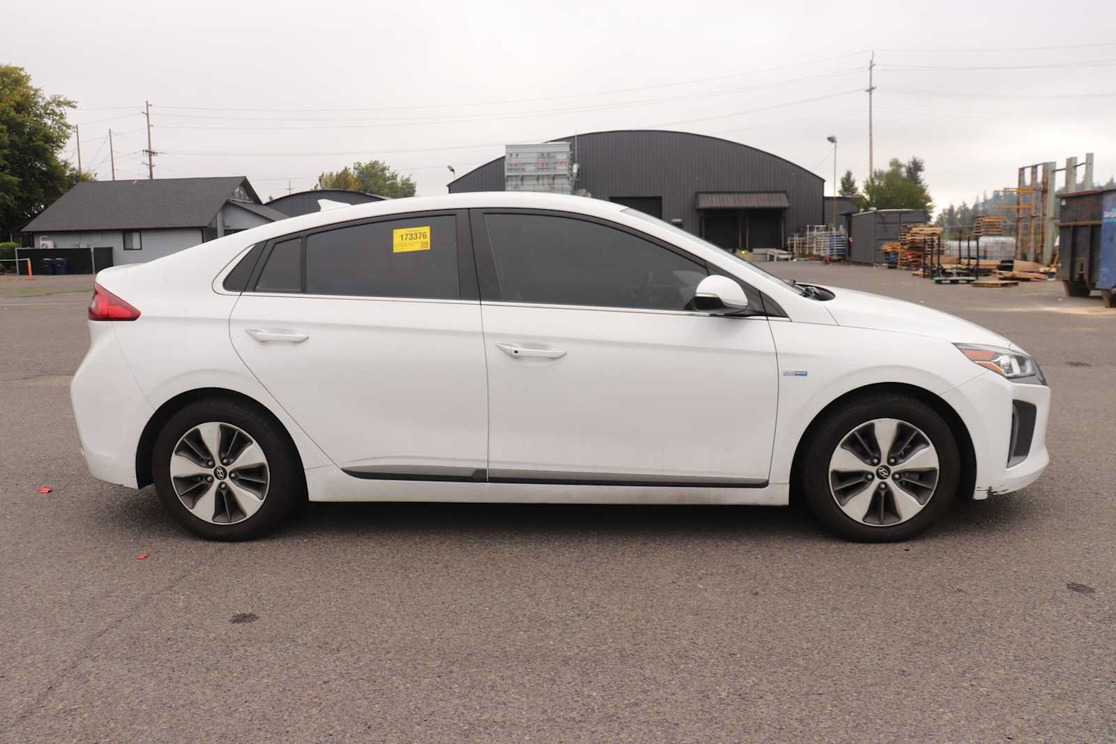 Used 2019 Hyundai Ioniq Limited FWD image 4