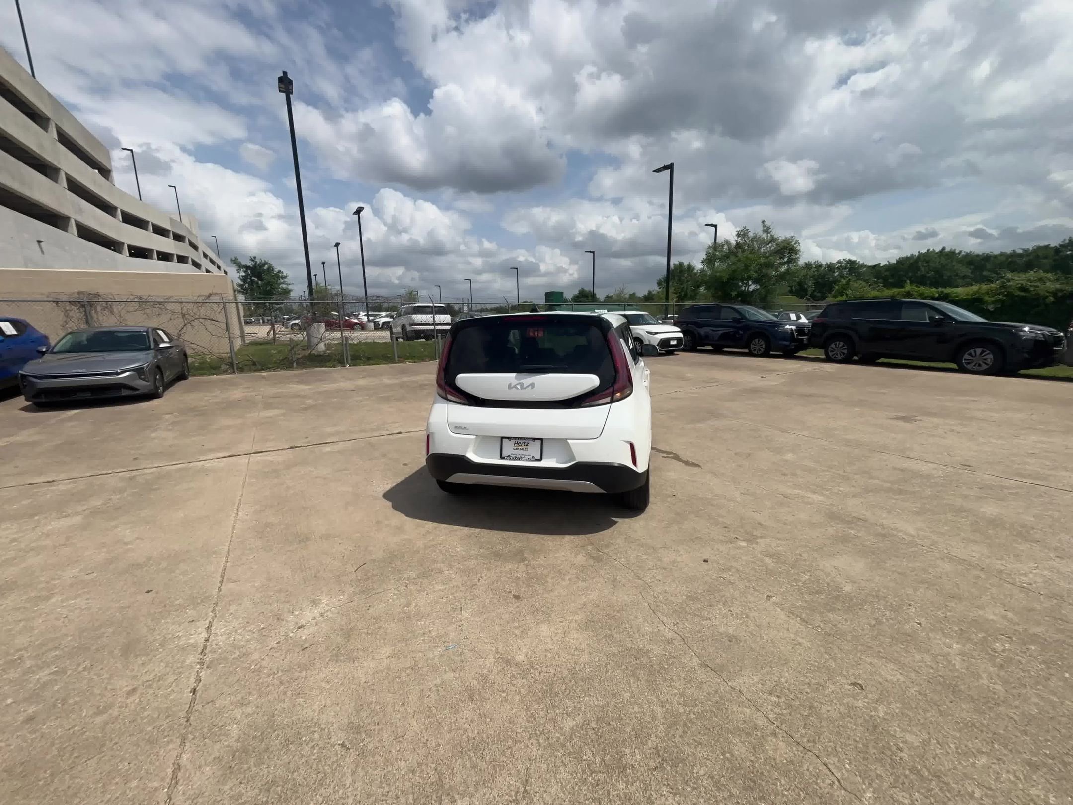 Used 2025 Kia Soul LX w/ LX Technology Package image 12