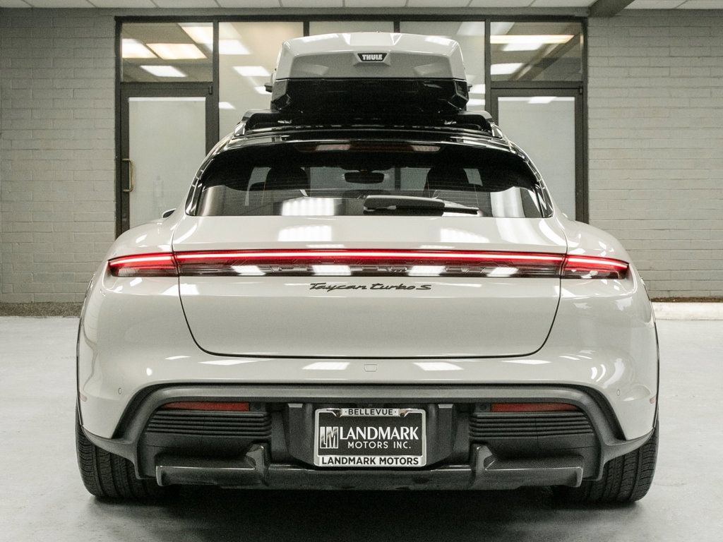 Used 2022 Porsche Taycan Turbo S AWD/4WD image 38