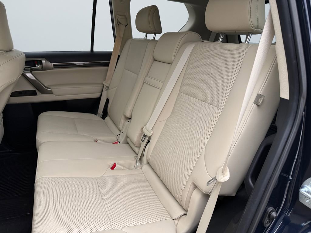 Used 2021 Lexus GX 460 Premium w/ Premium Package image 13