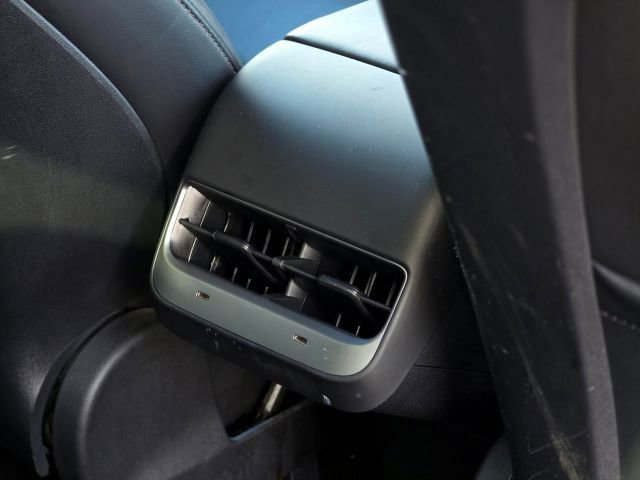 Used 2021 Tesla Model Y Long Range image 30