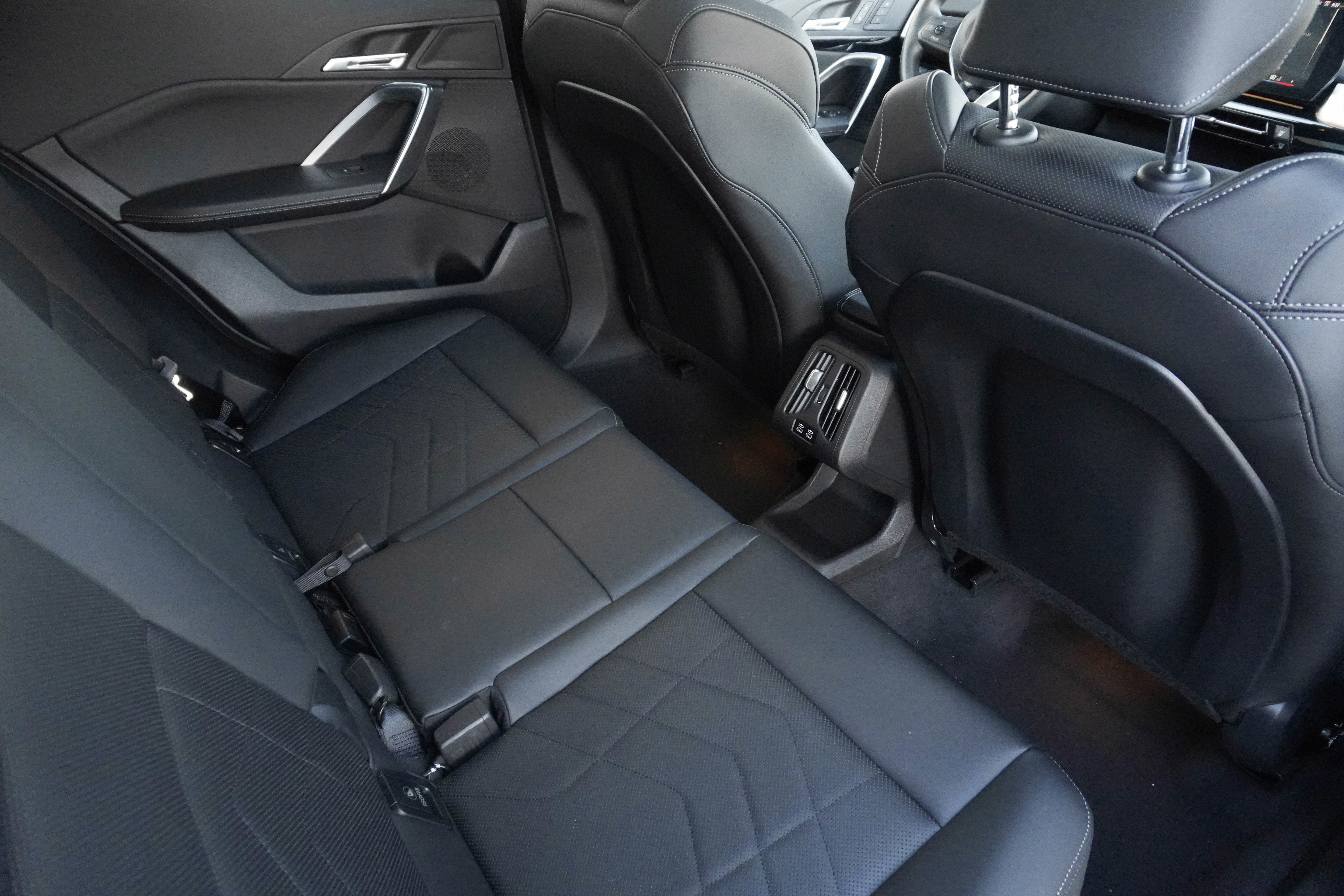 Certified 2025 BMW X2 xDrive28i image 32