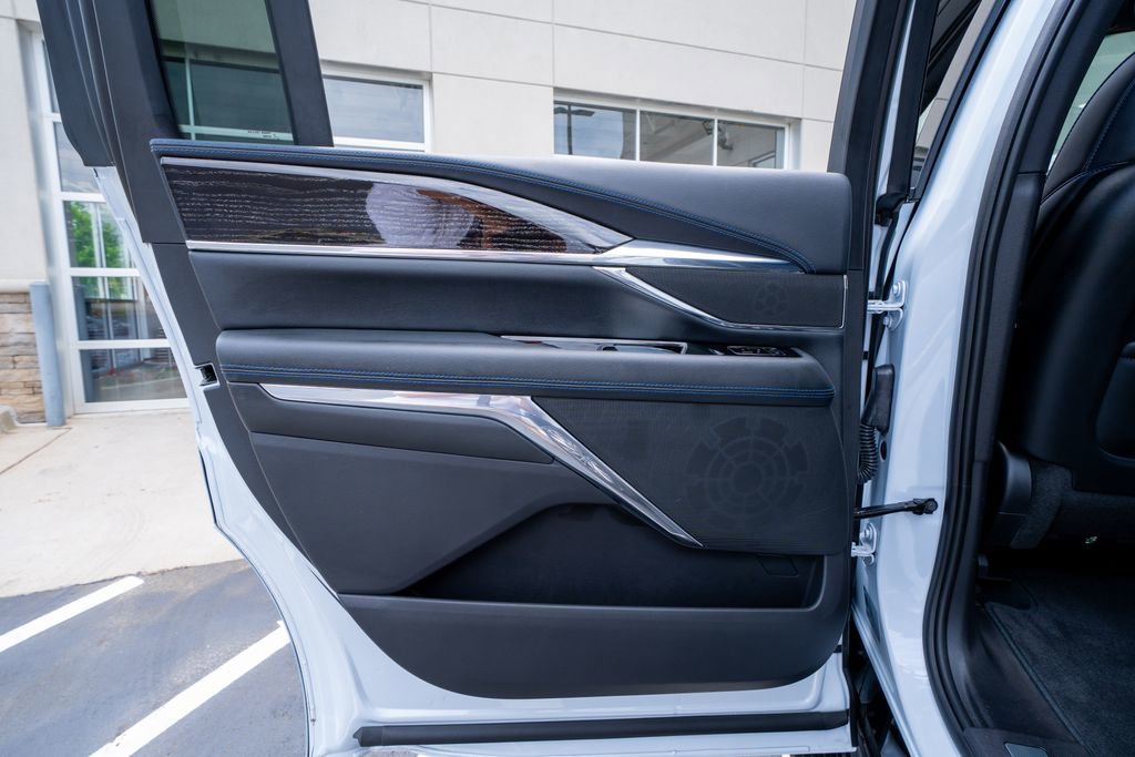 Used 2026 Cadillac Escalade IQL Sport 1 AWD/4WD image 49