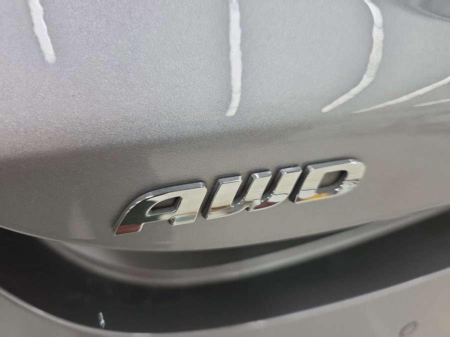 Used 2015 Chrysler 200 C w/ Navigation & Sound Group I image 33