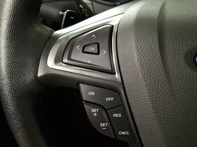Used 2018 Ford Fusion SE w/ Fusion SE Technology Package FWD image 21
