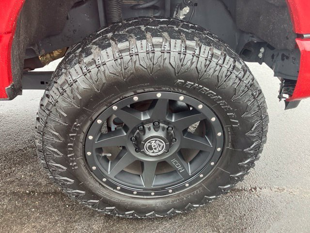 Used 2023 Ford F350 XLT w/ Black Appearance Package AWD/4WD image 9