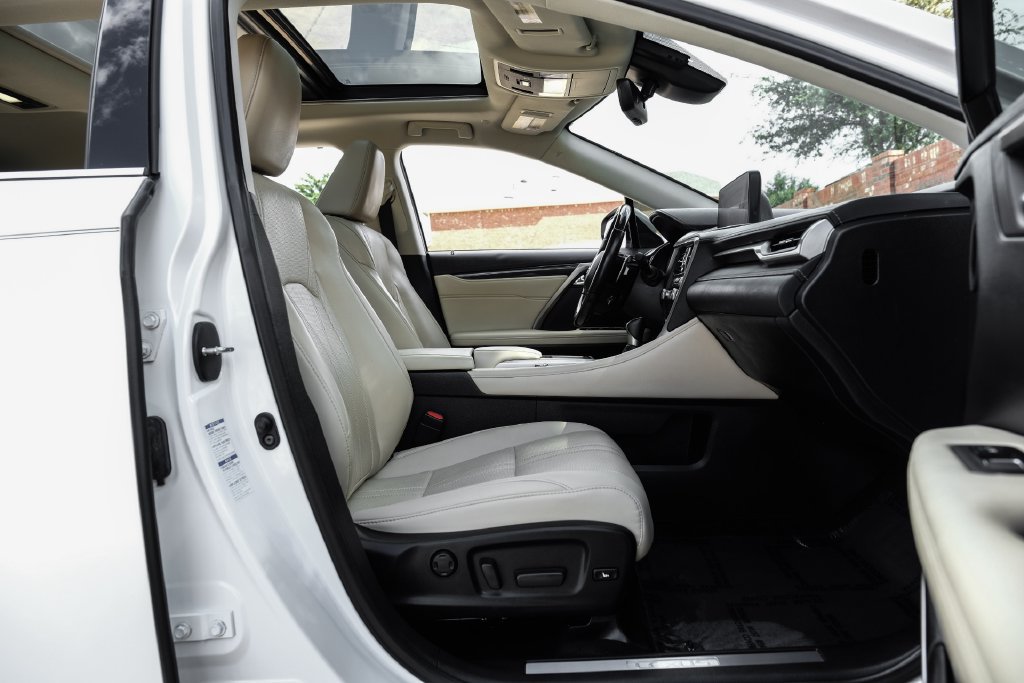Used 2021 Lexus RX 450h AWD w/ Luxury Package image 39