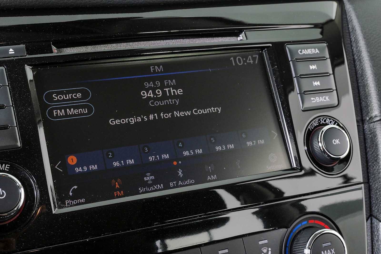 Used 2020 Nissan Rogue S w/ Special Edition Package FWD image 14