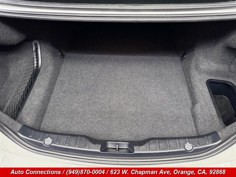 Used 2012 BMW 528i Sedan RWD image 32