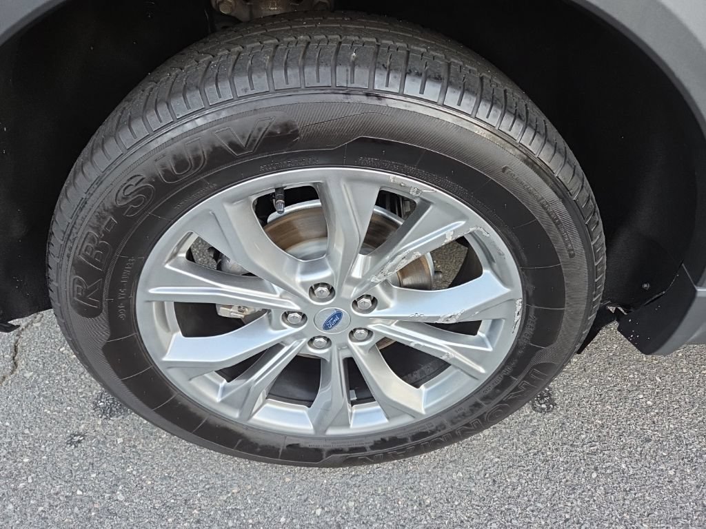 Used 2024 Ford Explorer Limited RWD image 11