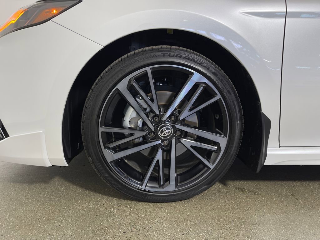 Used 2025 Toyota Camry XSE image 11