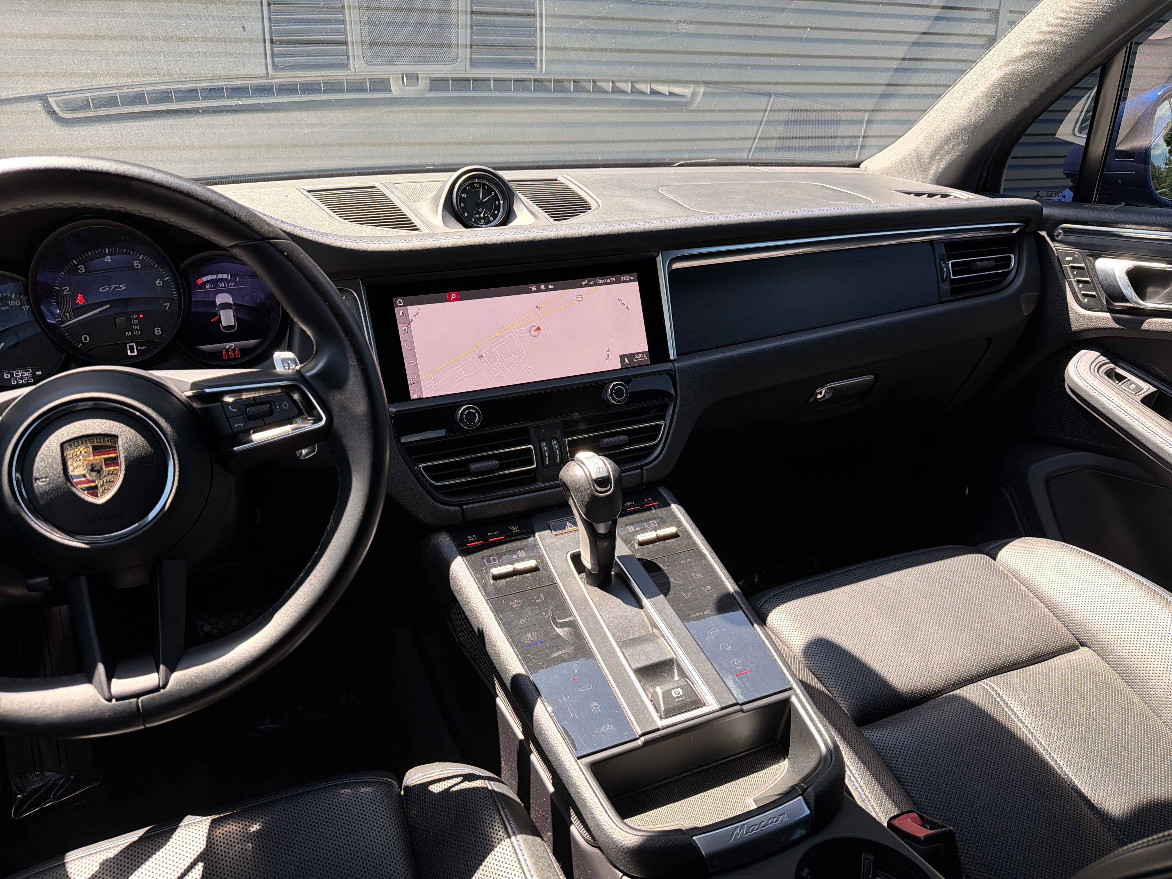 Certified 2023 Porsche Macan GTS AWD/4WD image 11
