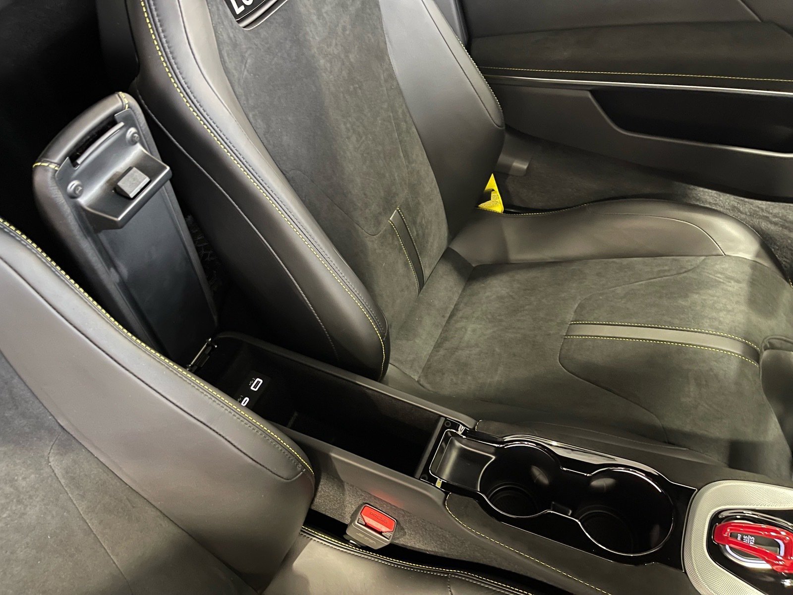 Used 2026 Lotus Emira SE RWD image 37