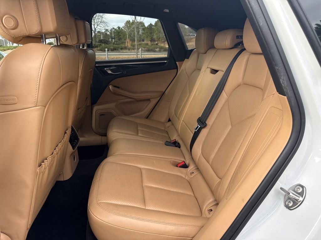 Used 2018 Porsche Macan image 23