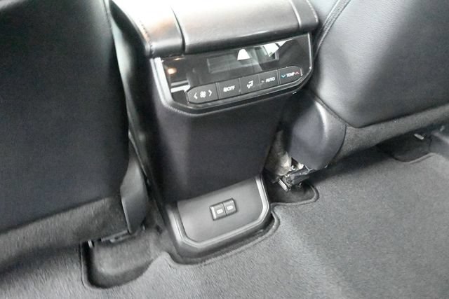 Used 2025 Toyota Highlander XSE AWD/4WD image 27