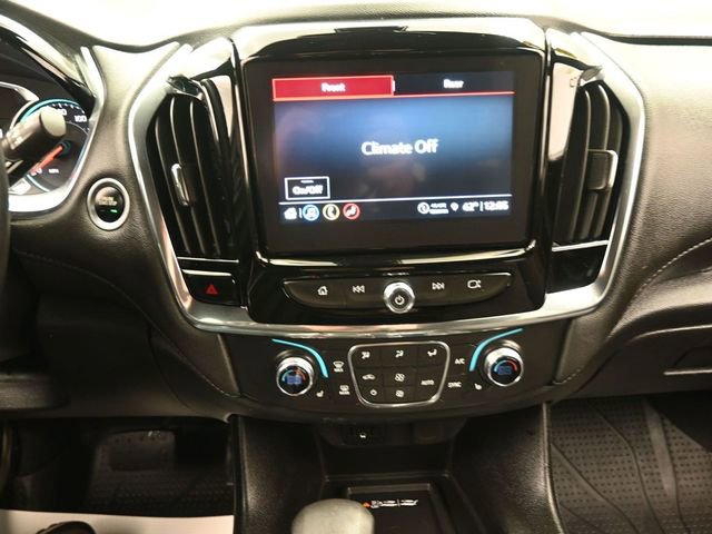 Used 2023 Chevrolet Traverse LT image 10