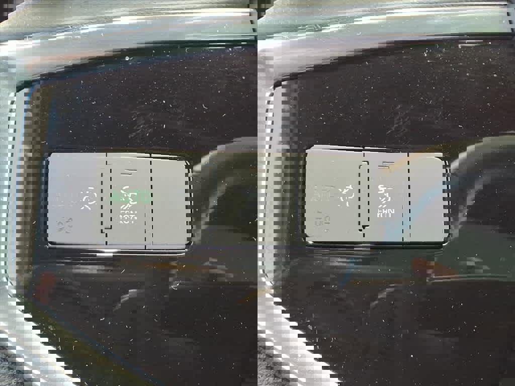 Used 2025 Audi Q3 2.0T Premium Plus w/ Premium Plus Package image 11