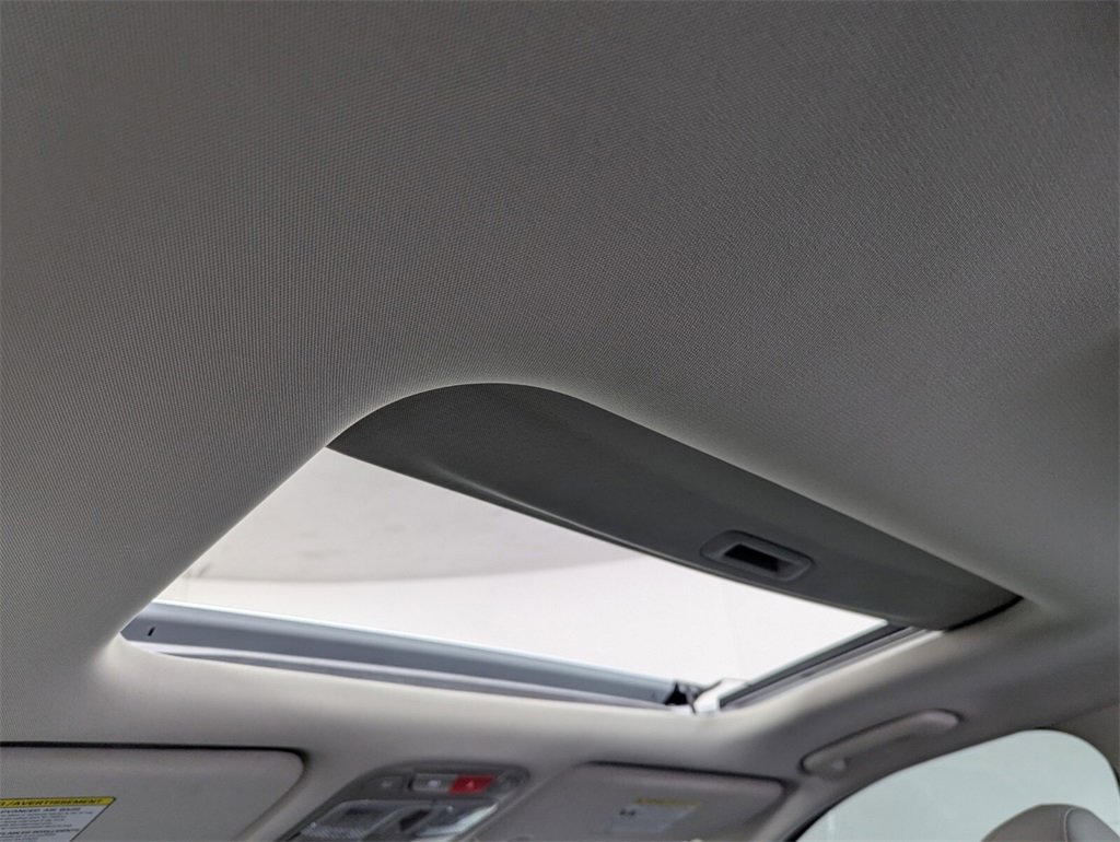 Used 2025 Kia Telluride EX image 25