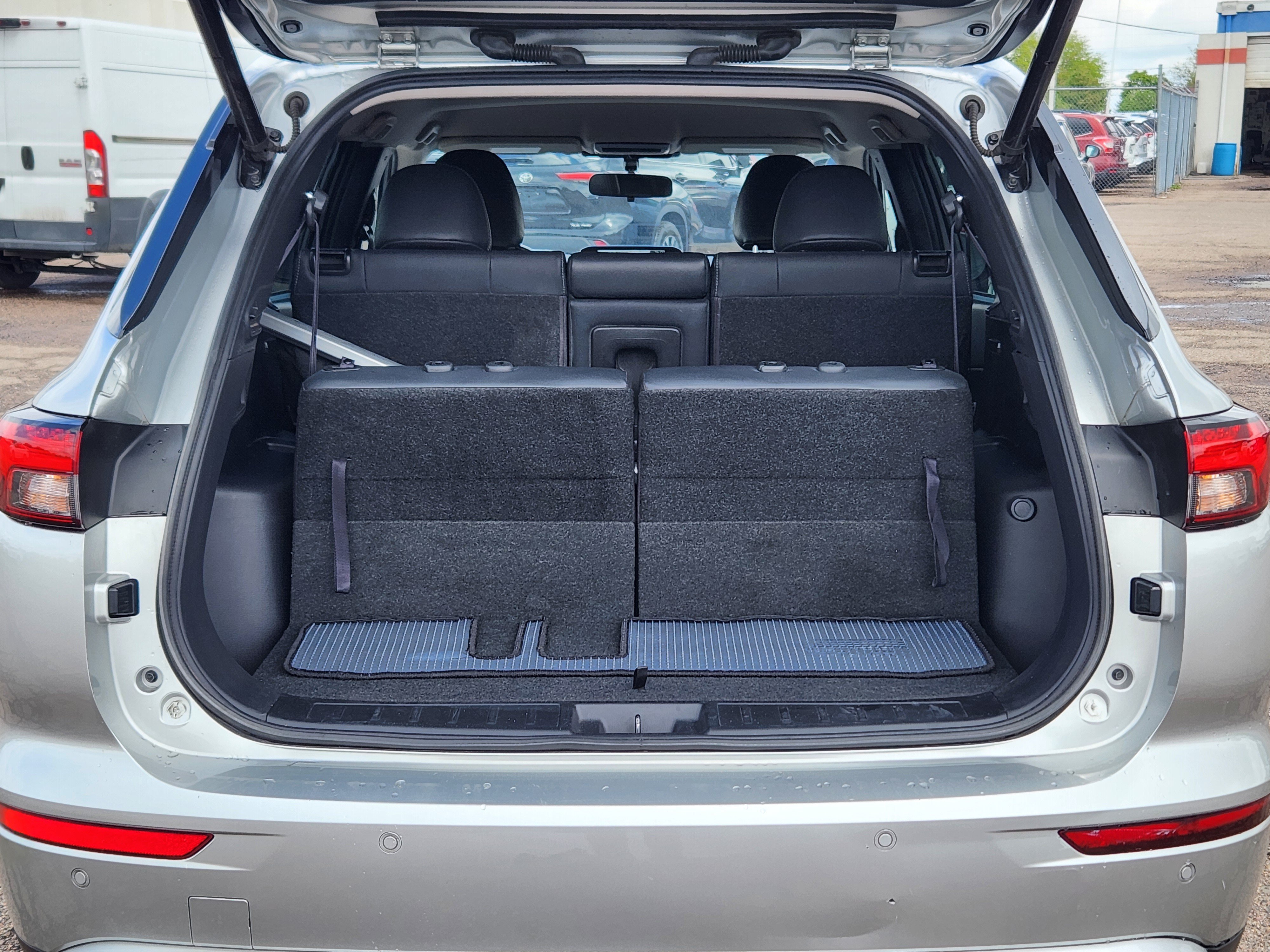 Used 2022 Mitsubishi Outlander SE AWD/4WD image 22