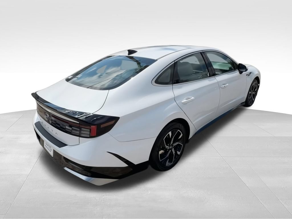 Used 2025 Hyundai Sonata SEL FWD image 8