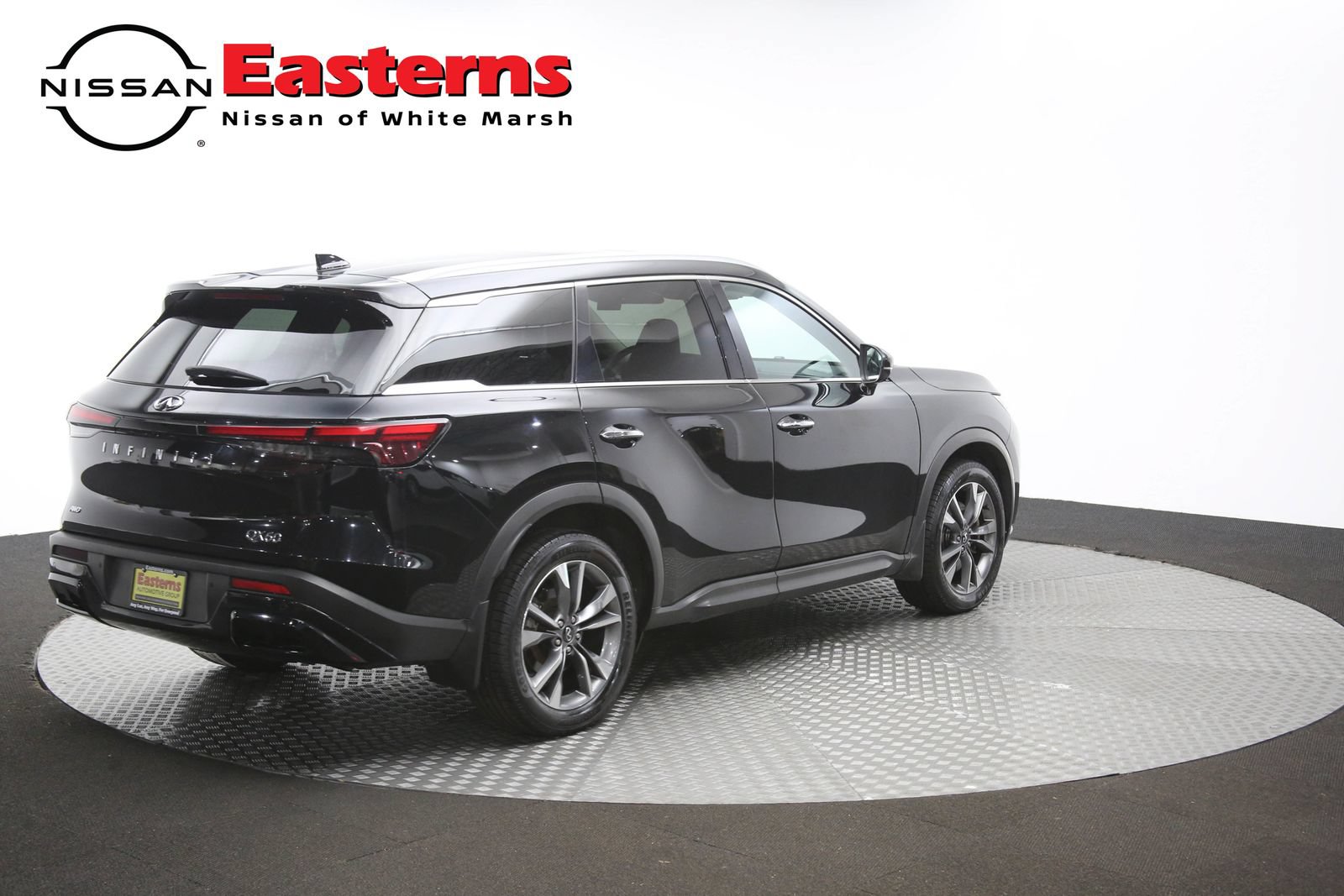 Used 2023 INFINITI QX60 Luxe w/ Cargo Package AWD/4WD image 45