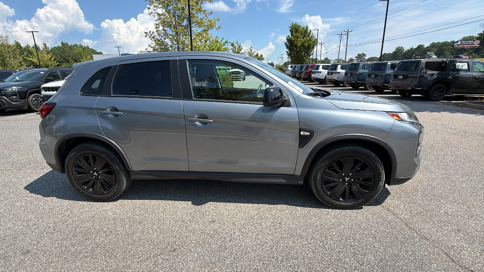 Used 2025 Mitsubishi Outlander Sport AWD image 7