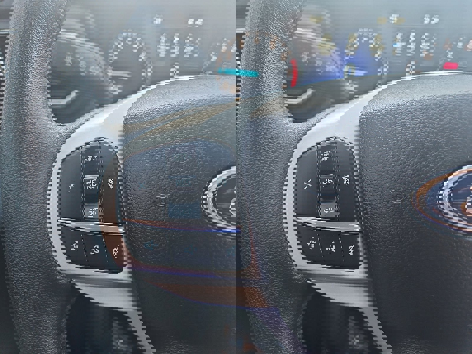 Used 2024 Ford Explorer XLT w/ Equipment Group 202A image 14