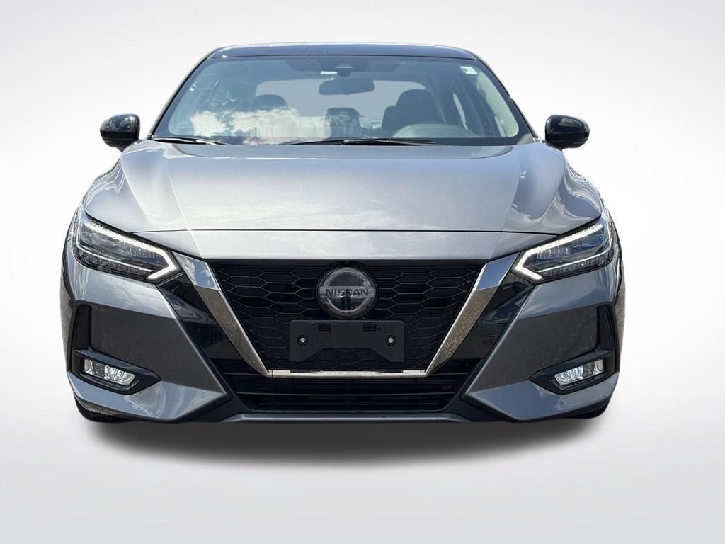 Used 2023 Nissan Sentra SR w/ SR Premium Package FWD image 3