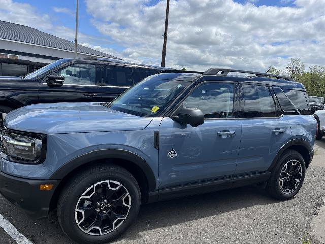 Certified 2025 Ford Bronco Sport Outer Banks w/ Outer Banks Tech Package+ AWD/4WD image 1