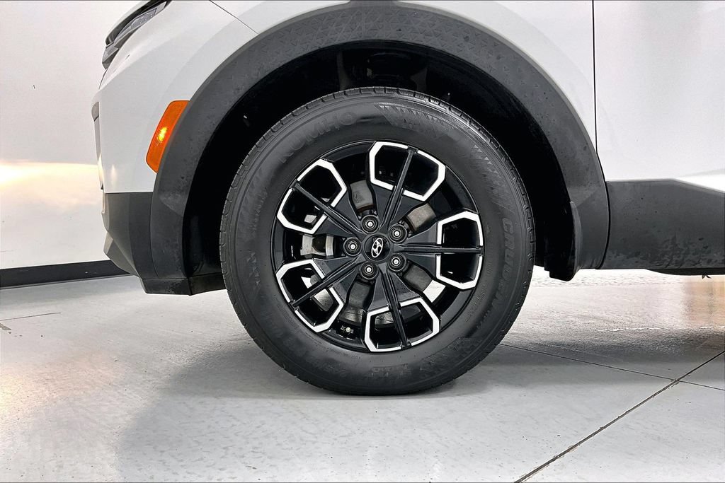 Used 2022 Hyundai Santa Cruz SEL w/ Activity Package FWD image 10