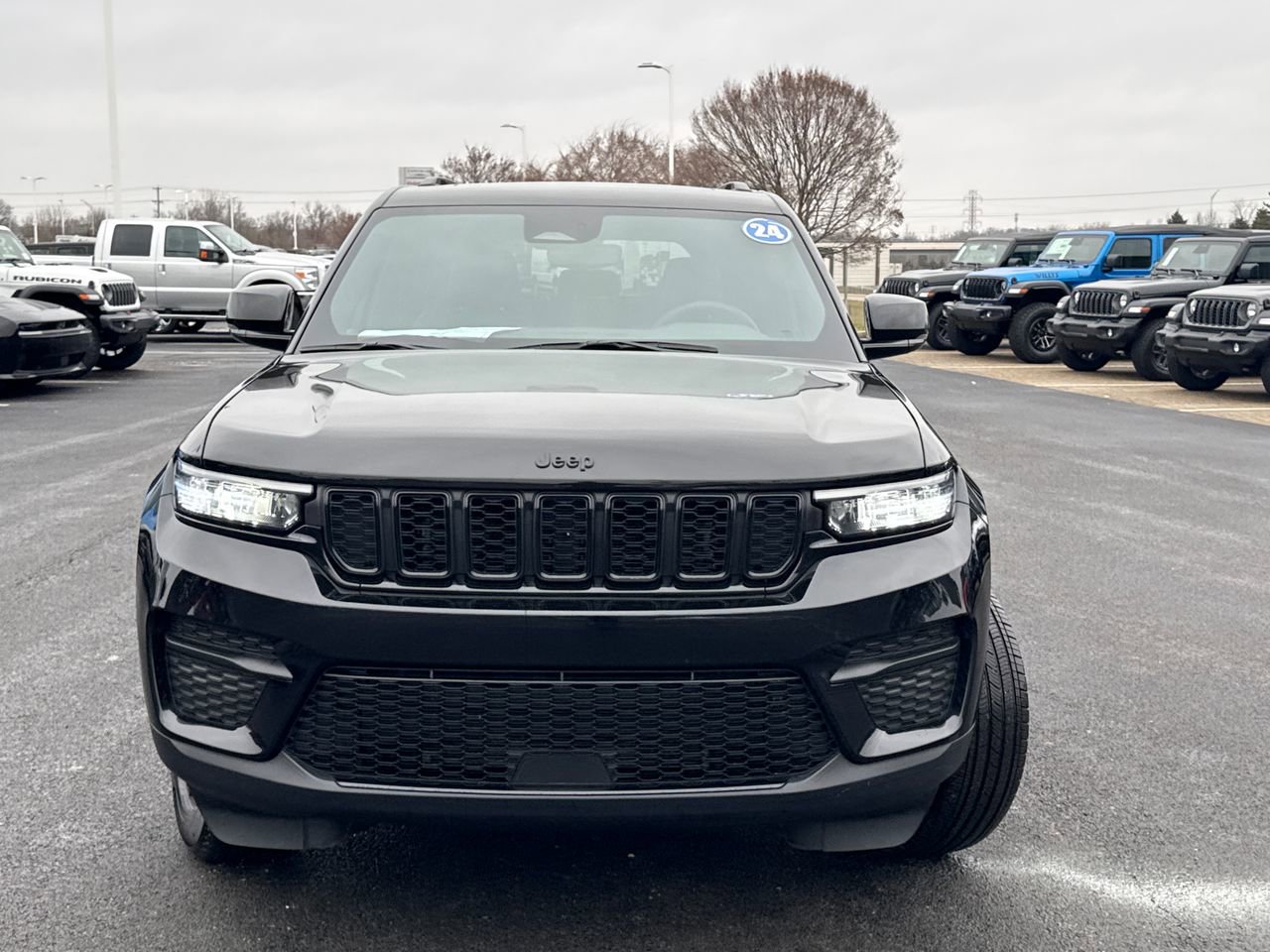 Used 2024 Jeep Grand Cherokee Altitude image 8