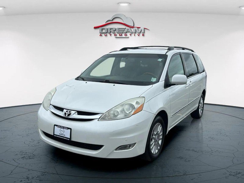 Used 2010 Toyota Sienna XLE Limited AWD/4WD image 4