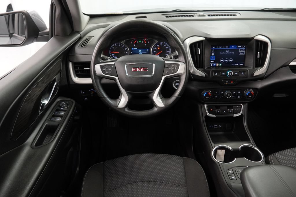Used 2024 GMC Terrain SLE w/ Driver Convenience Package AWD/4WD image 13