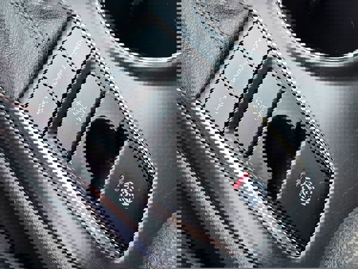 Used 2020 Toyota Camry XSE image 36