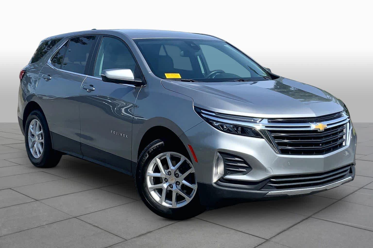 Used 2024 Chevrolet Equinox LT FWD image 3
