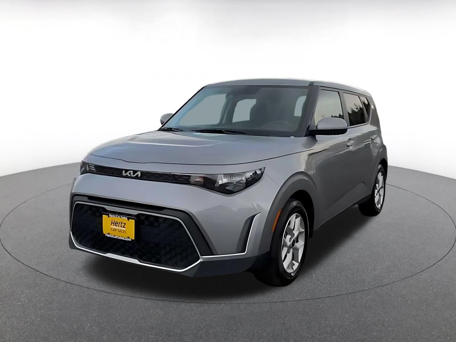 Used 2025 Kia Soul LX w/ LX Technology Package FWD image 6