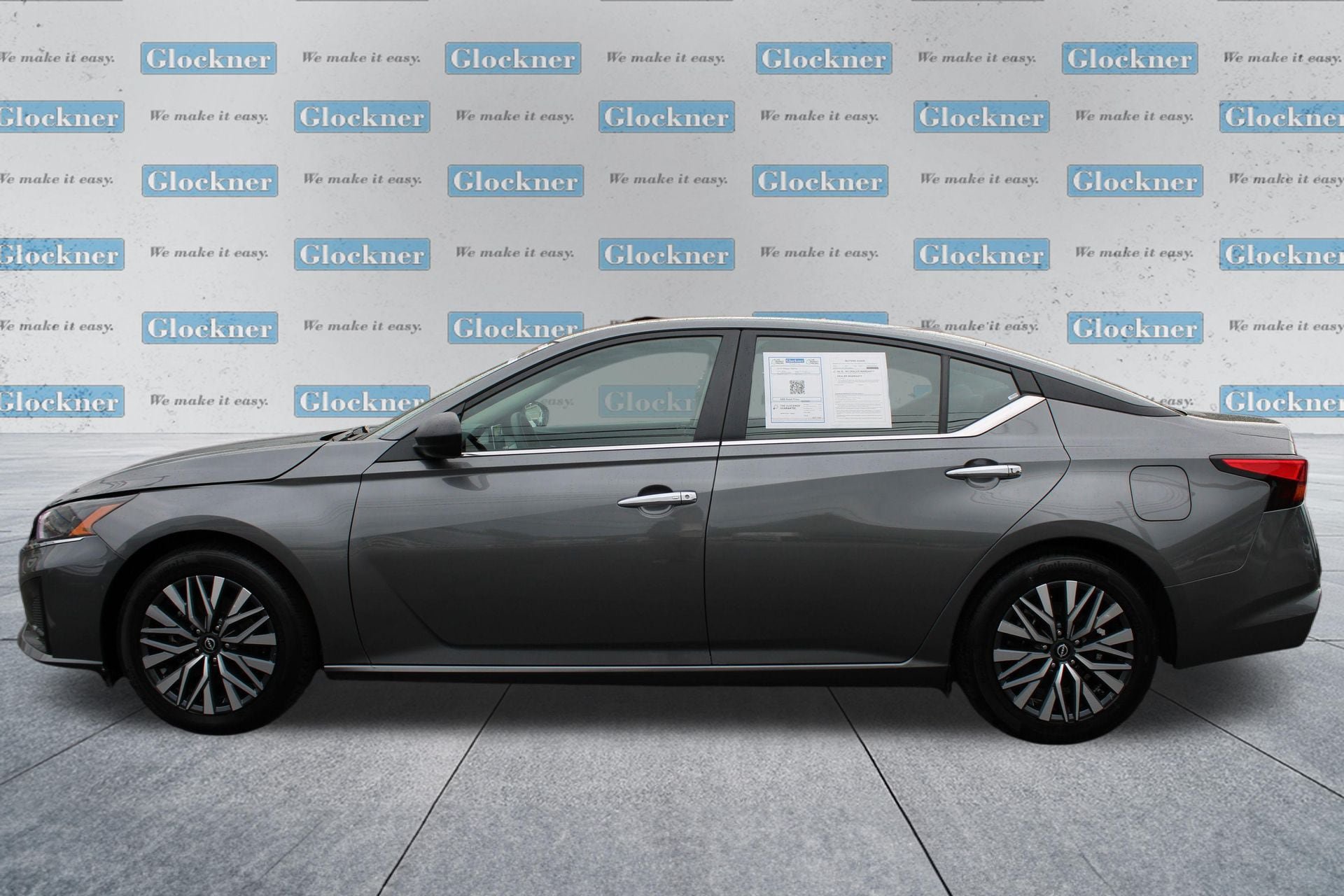 Used 2025 Nissan Altima 2.5 SV FWD image 10