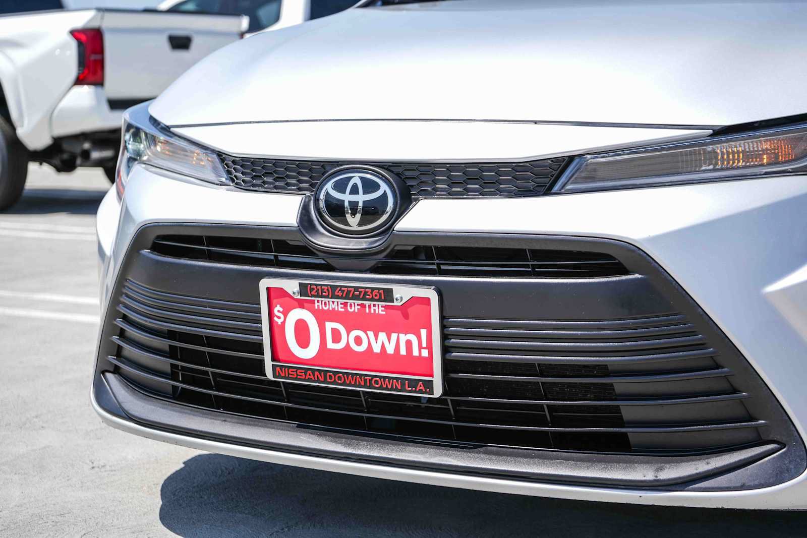 Used 2023 Toyota Corolla LE FWD image 4