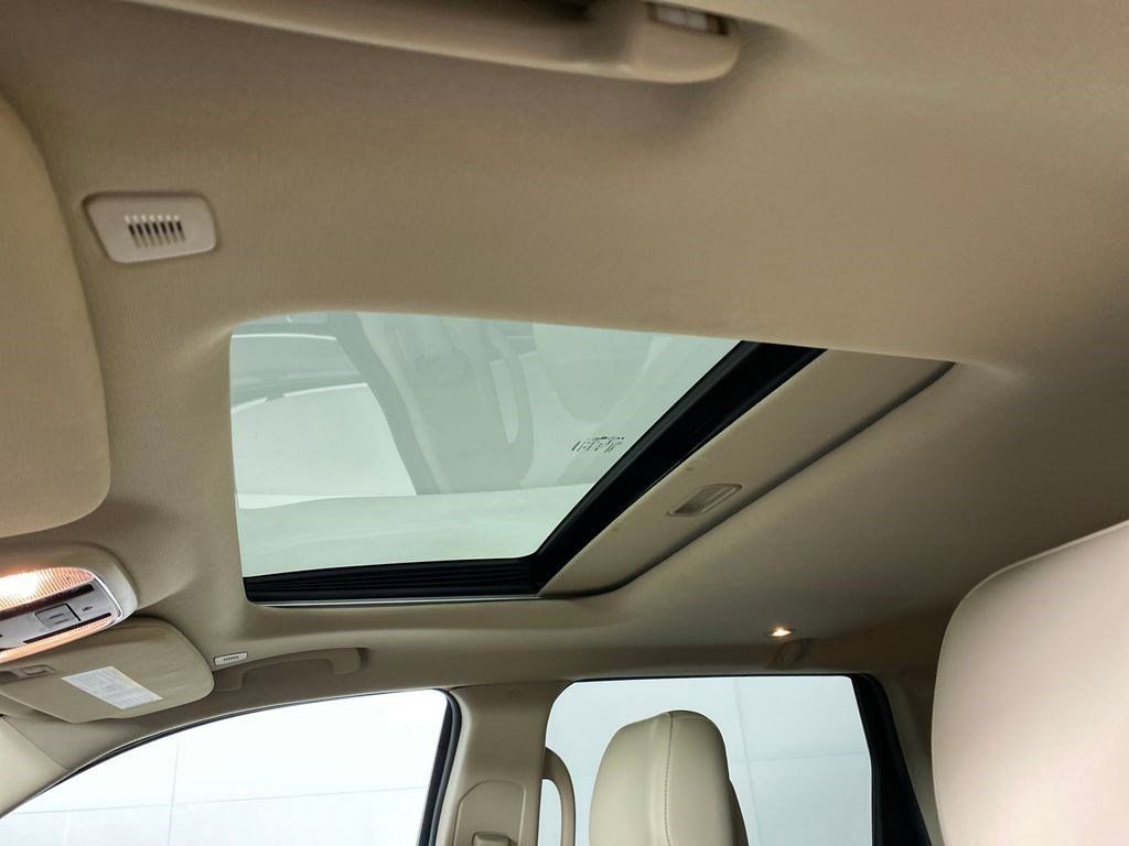 Used 2021 Jeep Grand Cherokee Limited w/ Trailer Tow Group IV image 10