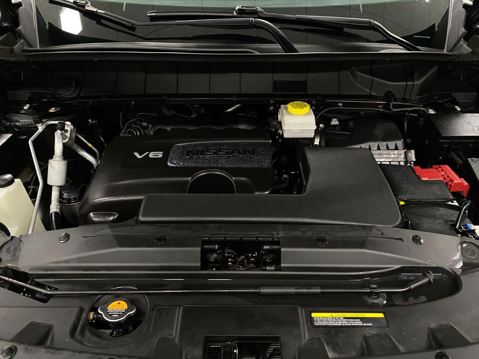 Used 2022 Nissan Pathfinder S AWD/4WD image 11
