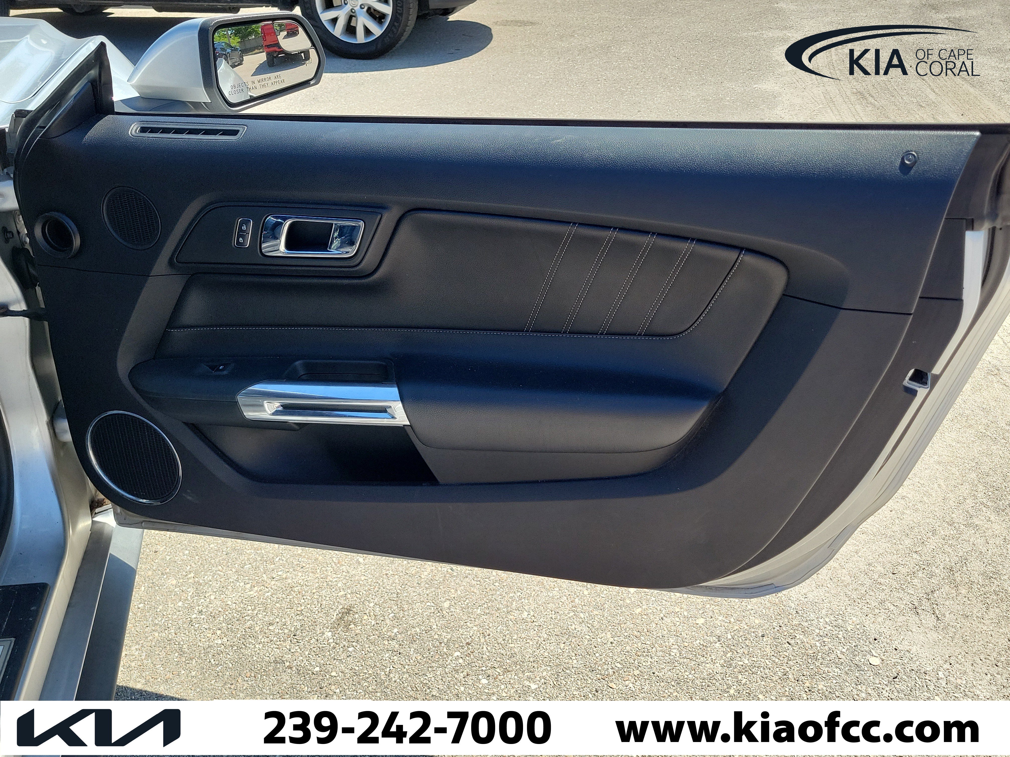 Used 2016 Ford Mustang Premium RWD image 25