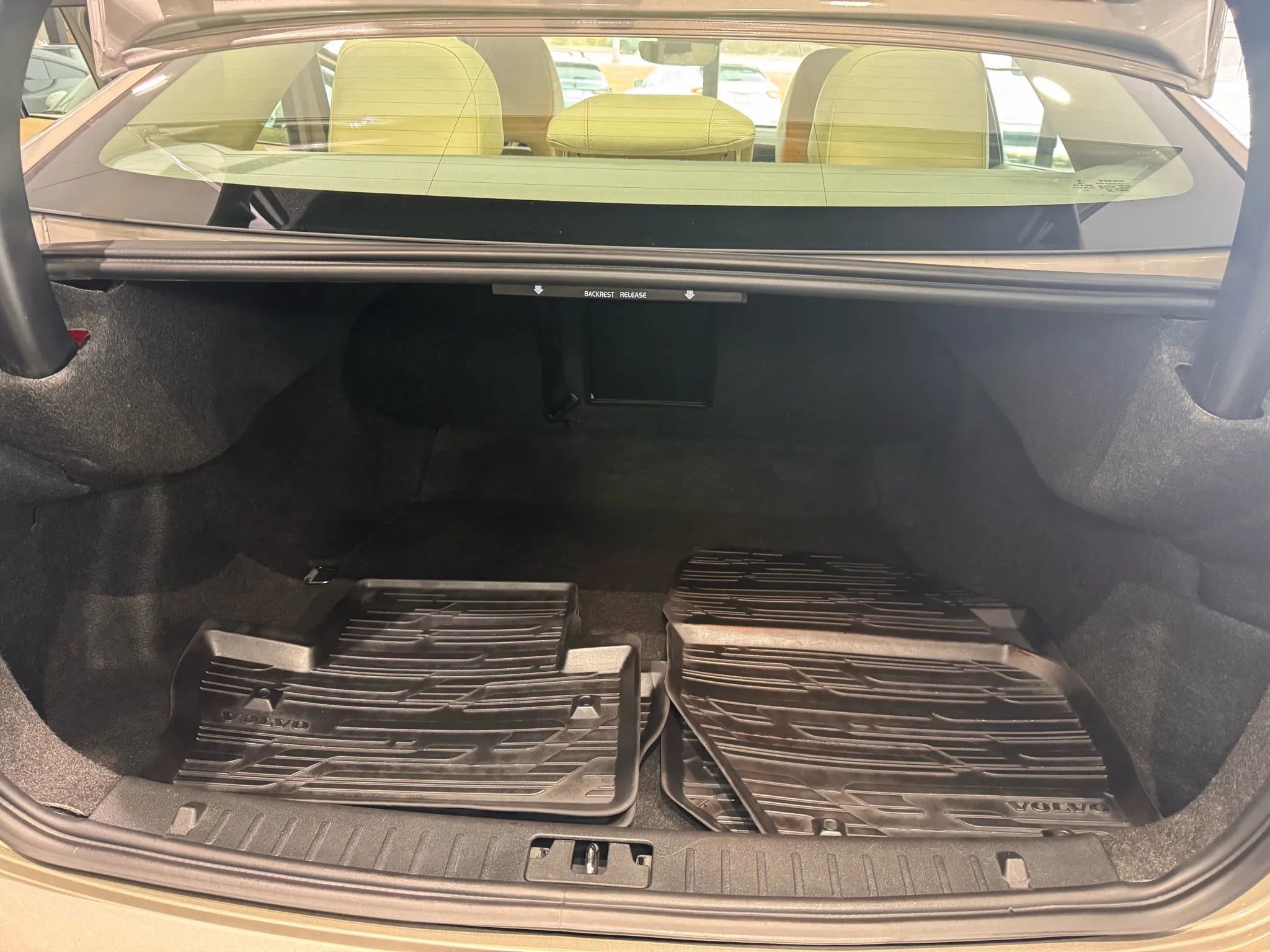 Used 2015 Volvo S60 T5 Premier image 33