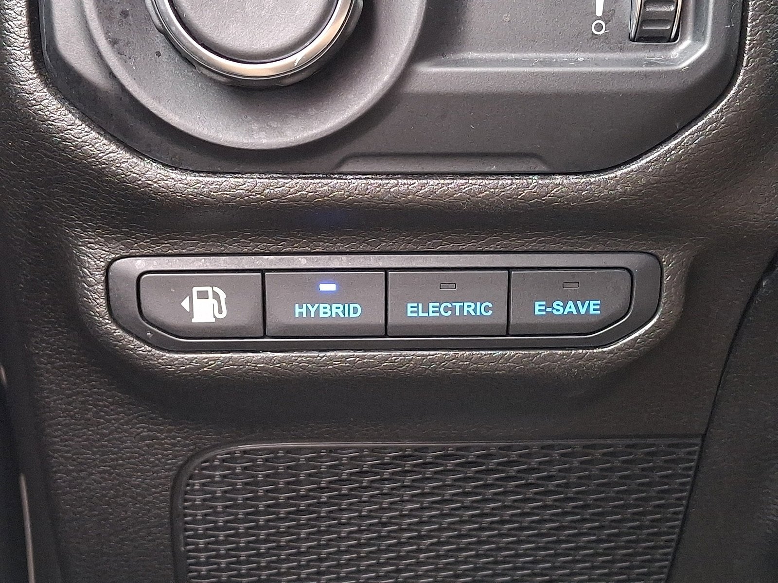 Used 2023 Jeep Wrangler Unlimited AWD/4WD image 25