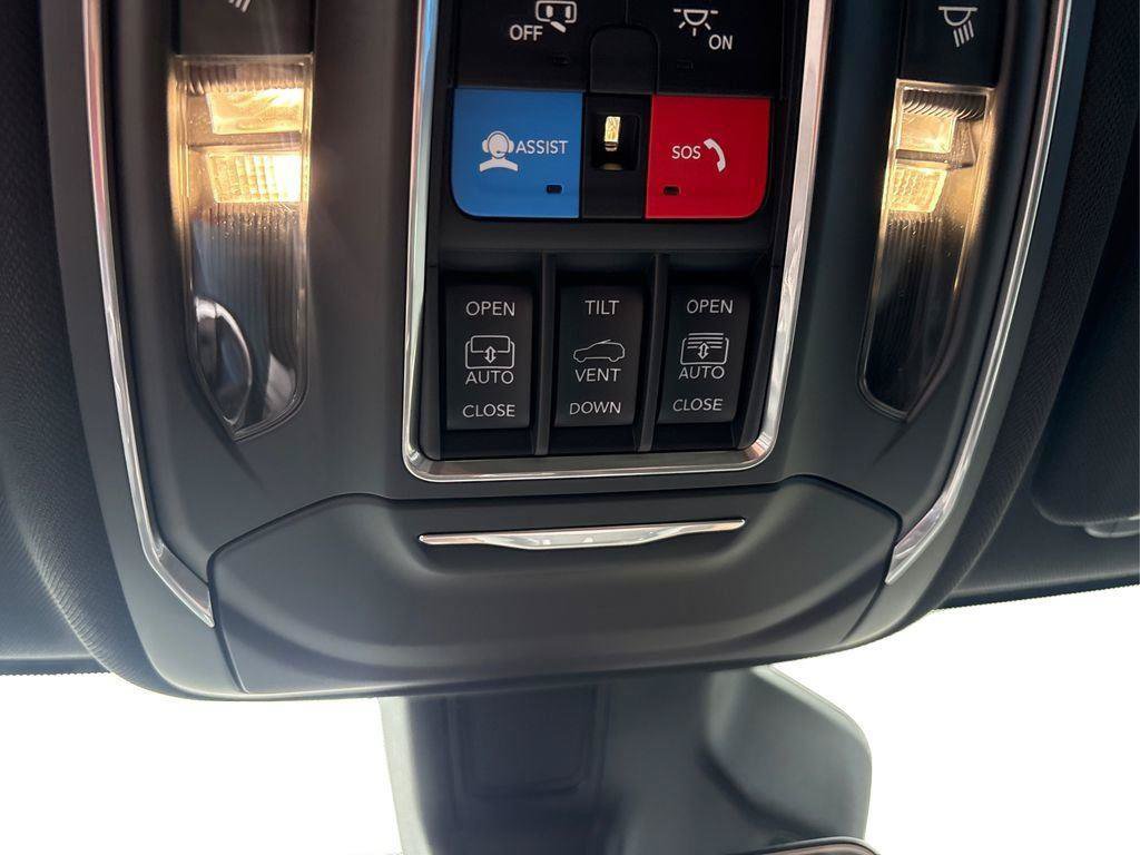 New 2026 Jeep Grand Cherokee L Limited w/ Limited Altitude Package AWD/4WD image 18