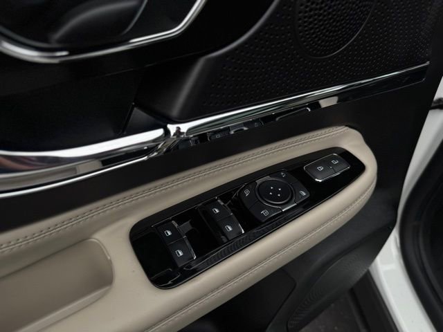 New 2026 Lincoln Corsair Premiere image 14